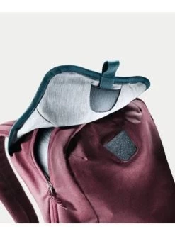 Deuter Vista Chap Backpack -Stylish backpack Shop 7cc935 10680d3e469249708bff844475e8ba77mv2 1