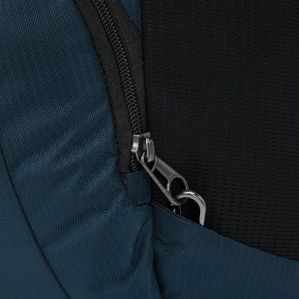 Pacsafe Metrosafe LS450 ECONYL Anti-Theft 25L Backpack 7 Pacsafe Metrosafe LS450 ECONYL Anti-Theft 25L Backpack - Image 7