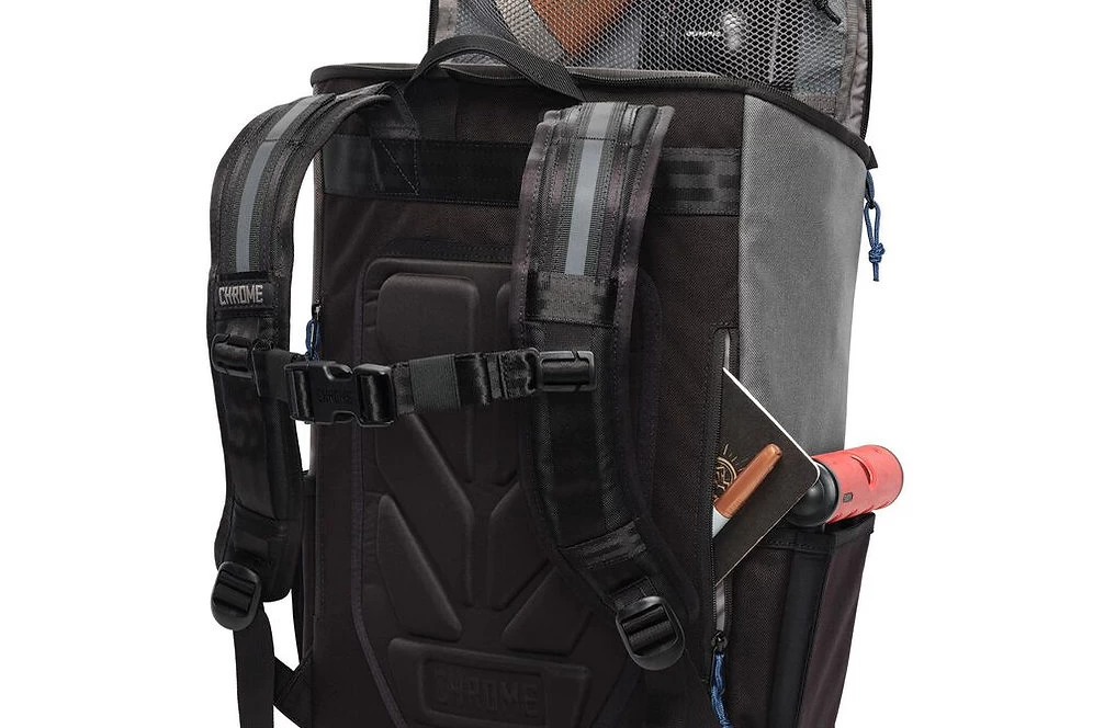 Chrome Industries Volcan Backpack 15 Chrome Industries Volcan Backpack - Image 15