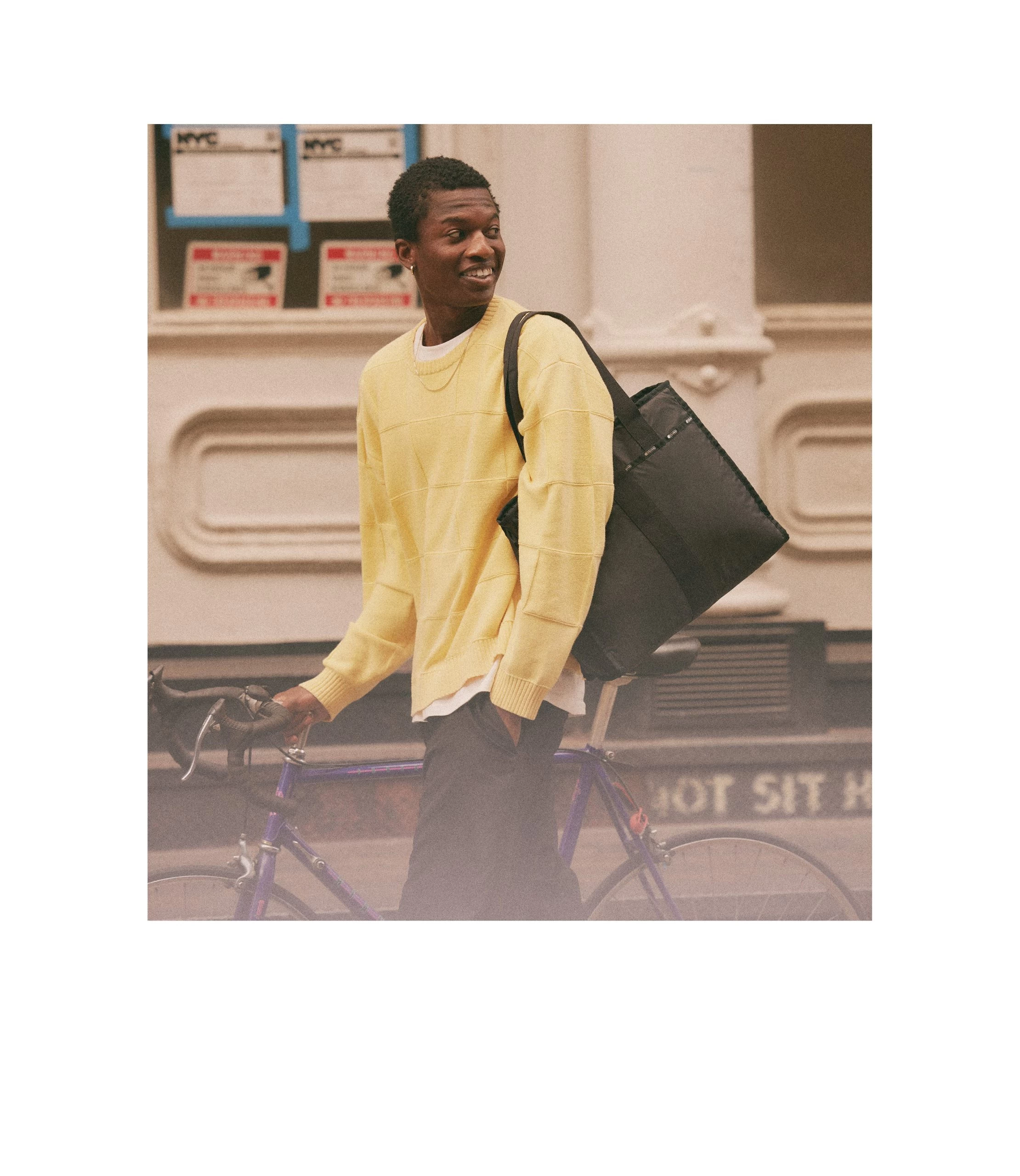 Essential Carryall 5 Essential Carryall - Image 5